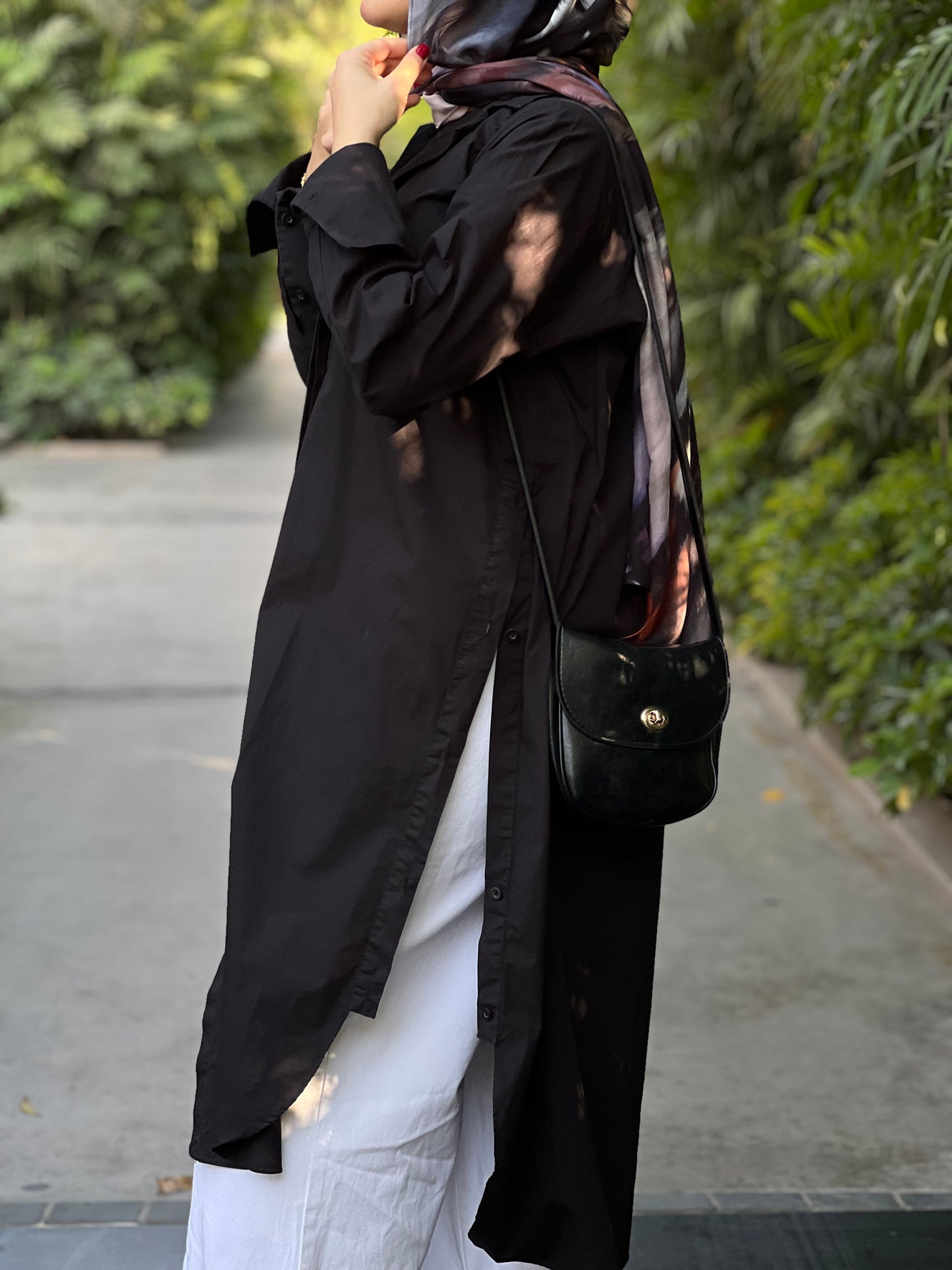 Tharaa shirt dress in black