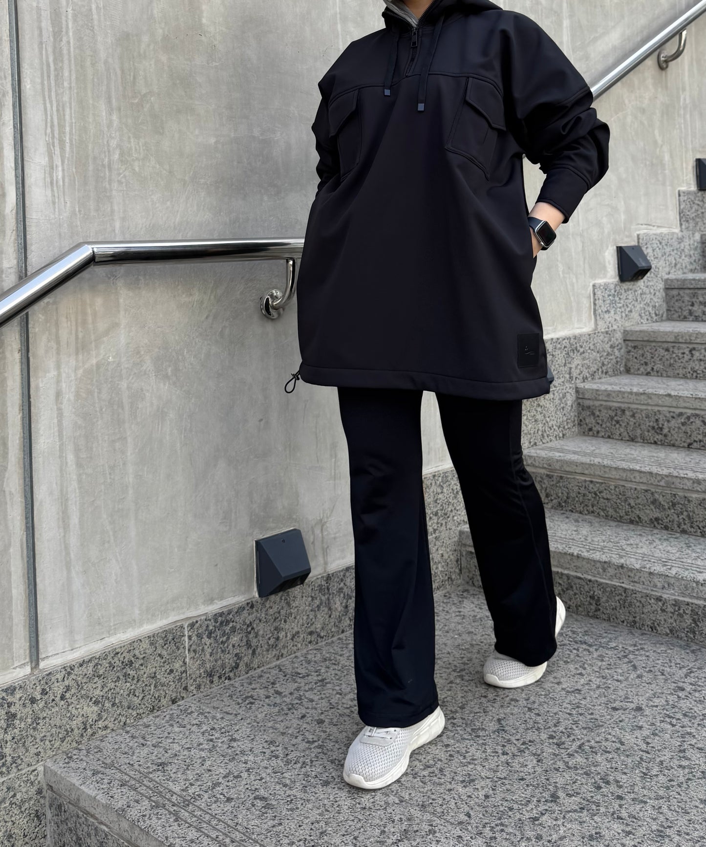 Street luxe hoodie in black