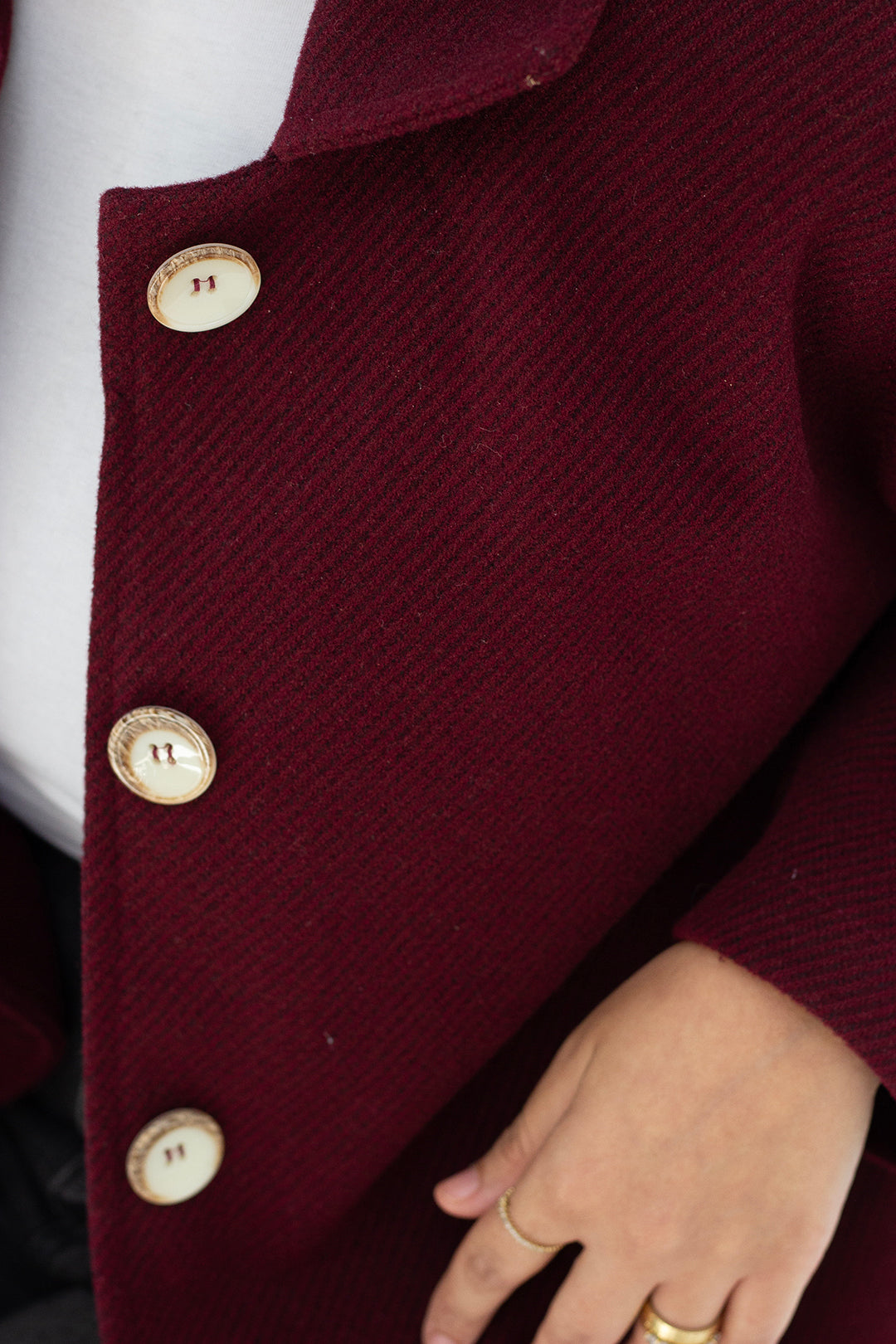 Mono Line Burgundy
